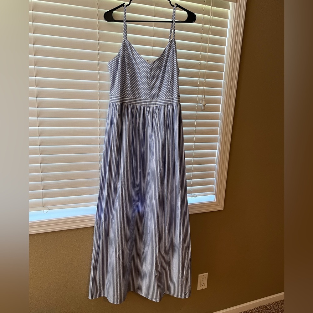 LOFT outlet maxi dress